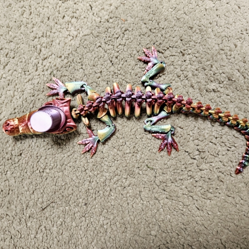 "Flexi" Crocodile with Top Hat Colorful 3D Printed Fidget Toy/ Figure - Picture 5 of 6